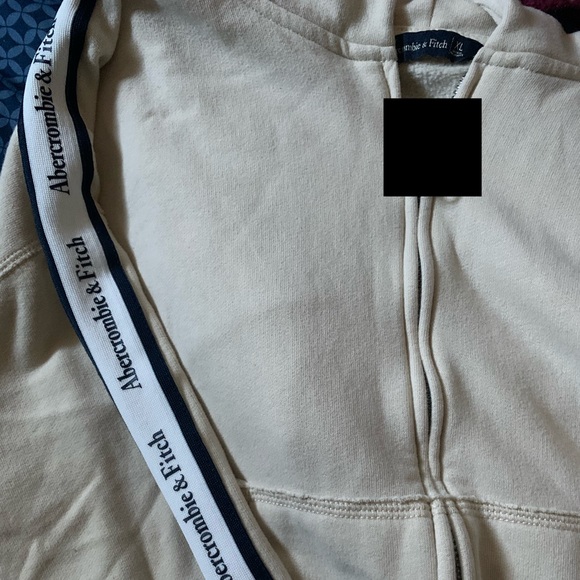 Abercrombie &fitch sweeter 🌓 - Picture 3 of 5